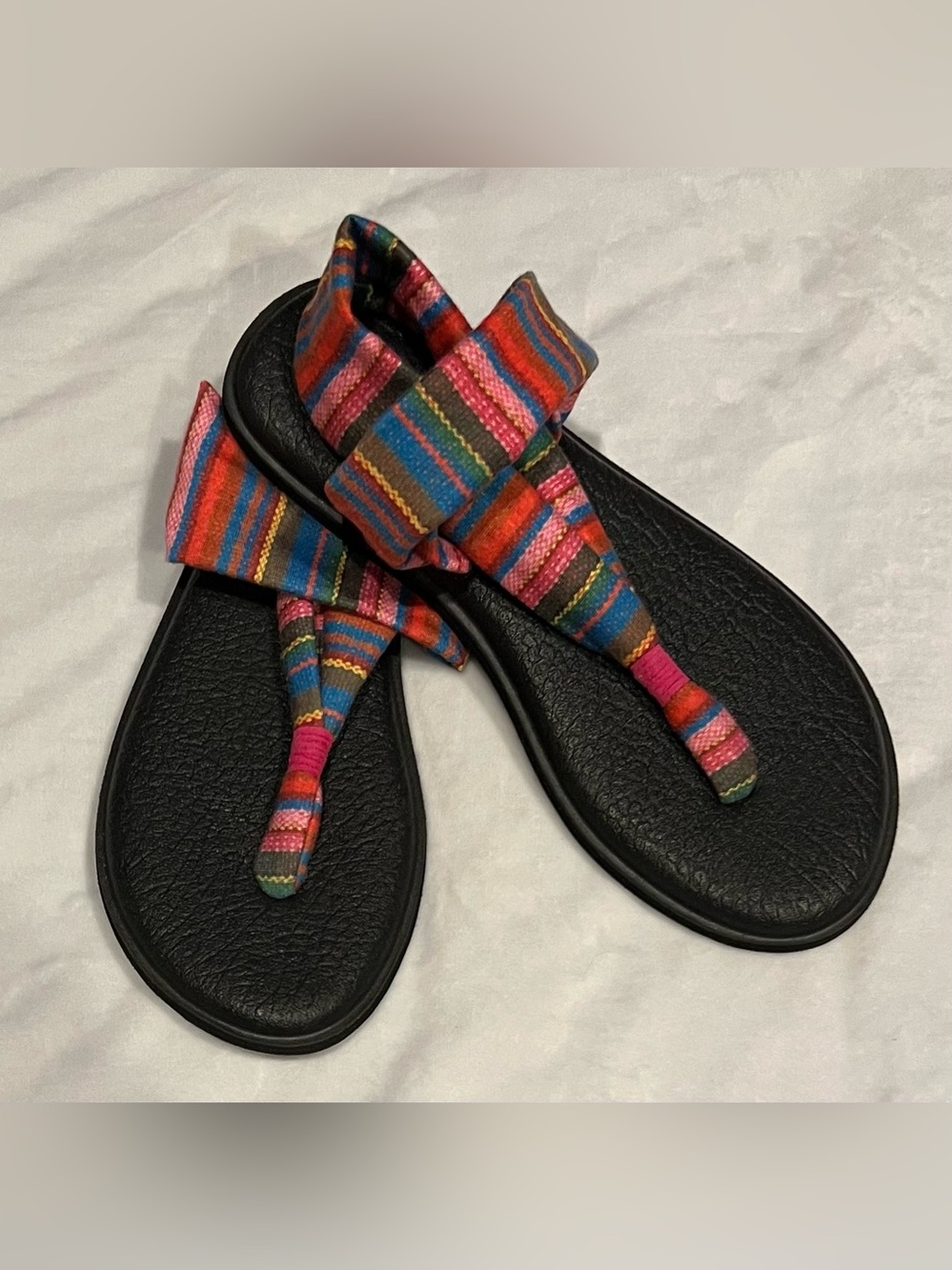 Sanuk Yoga Sling 2 Striped Flip Flop Sandals in Black & Multicolor